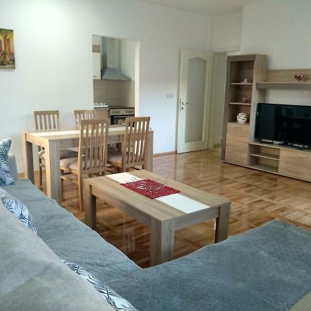 Tea Apartment 库马诺沃 外观 照片
