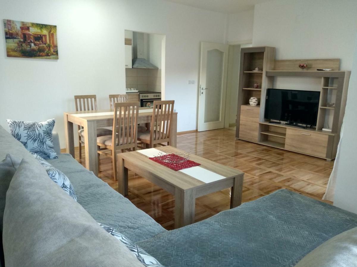 Tea Apartment 库马诺沃 外观 照片